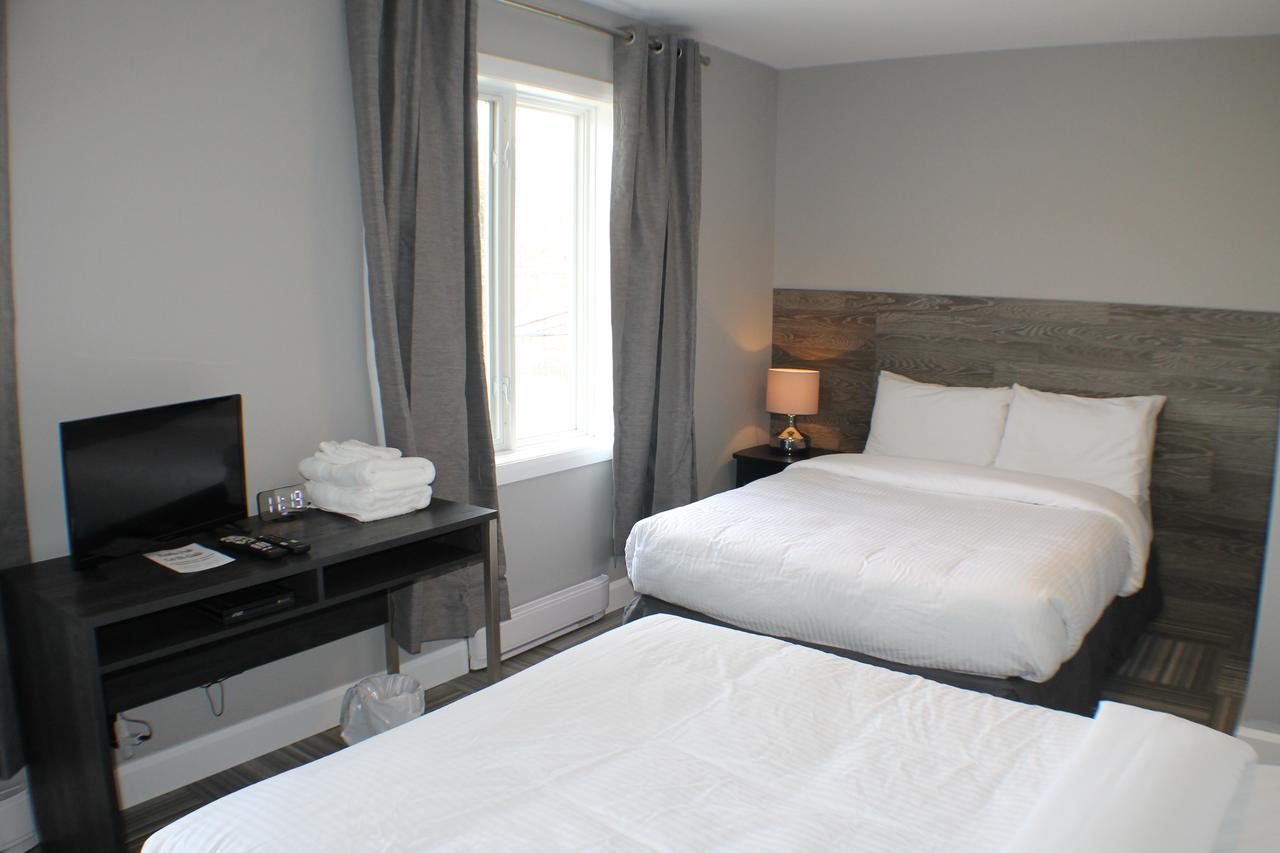 Auberge Valcartier Saint-Gabriel-De-Valcartier Exterior photo